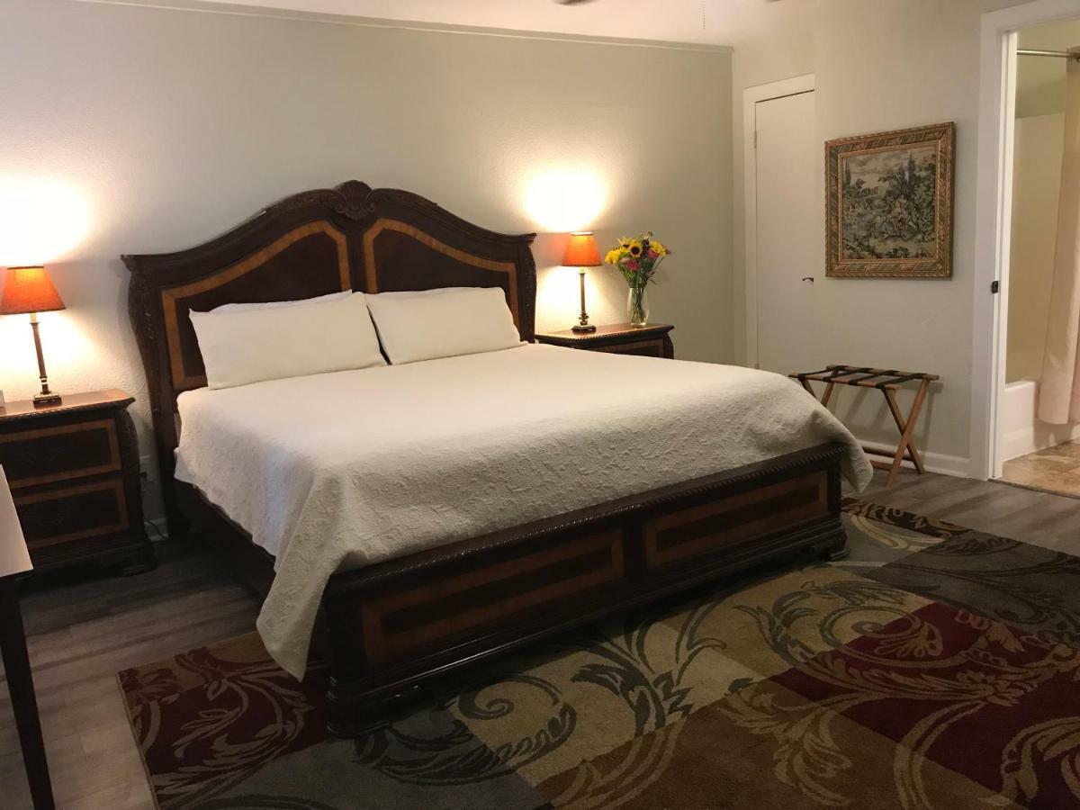 Square Inn Wimberley Buitenkant foto
